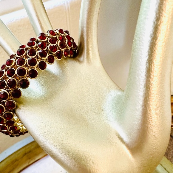 Modern Vintage Red Rhinestone Bracelet - Picture 7 of 16